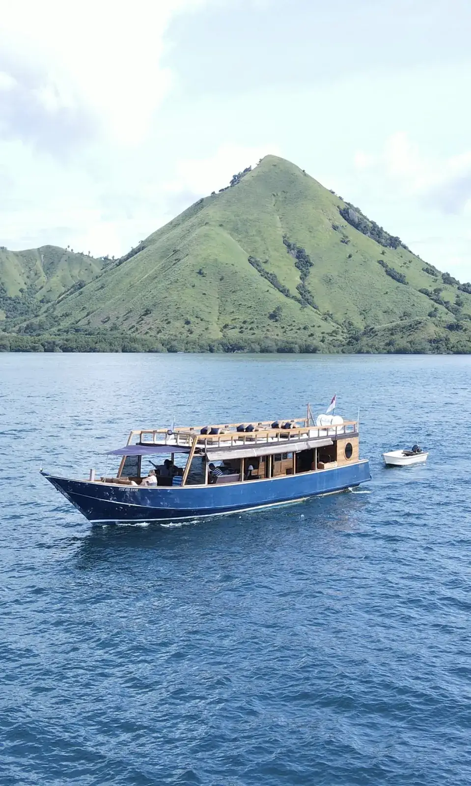 Premium Sailing Experience — Labuan Bajo
